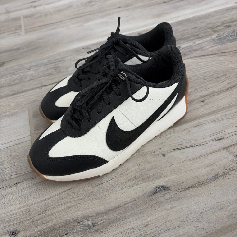 Women’s Nike Pacific Sneakers